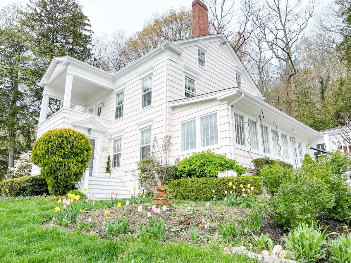 The Harbor Rose Bed & Breakfast Cold Spring Harbor Exterior photo