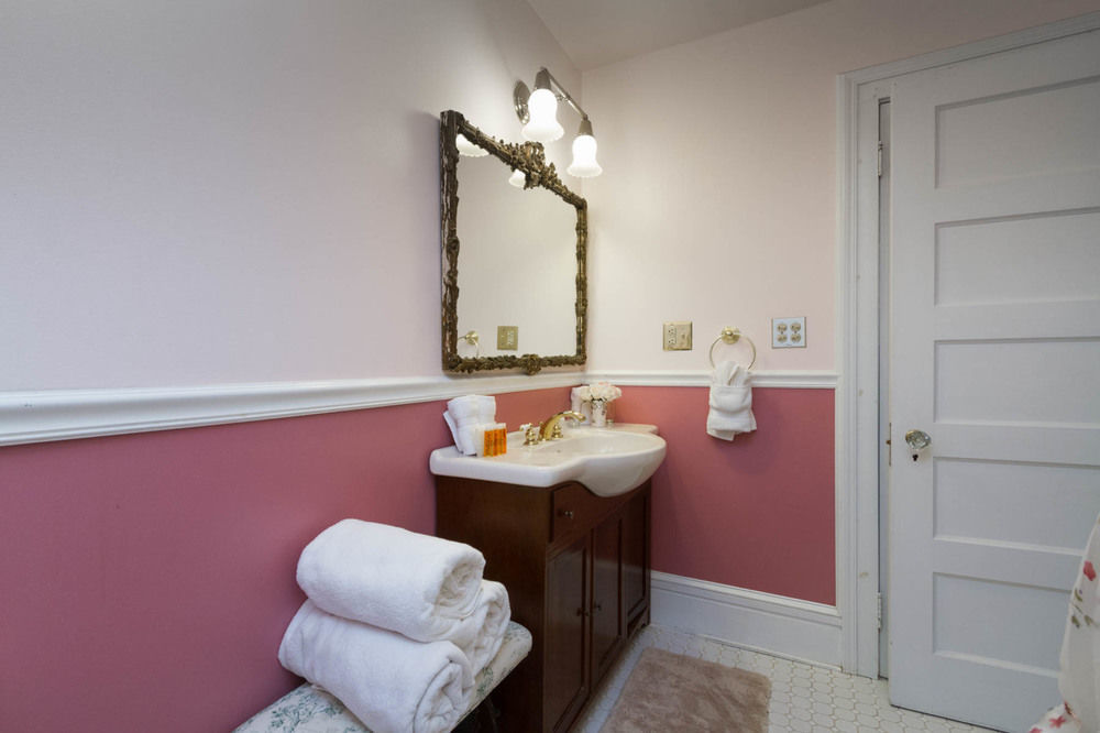 The Harbor Rose Bed & Breakfast Cold Spring Harbor Exterior photo